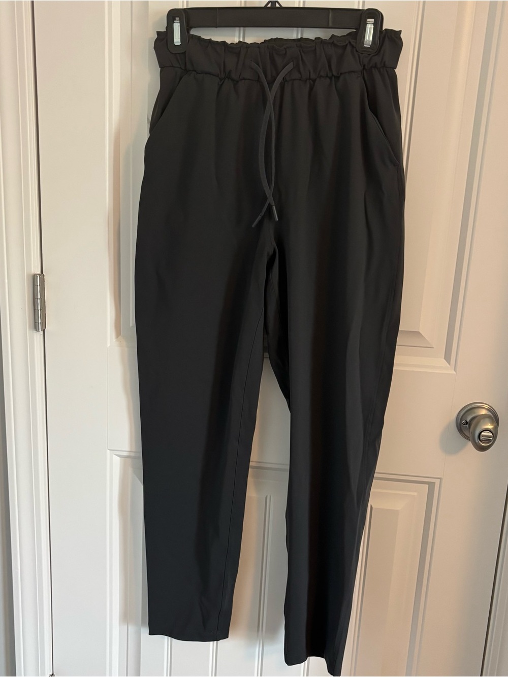 Lululemon Women’s Pants Size 4